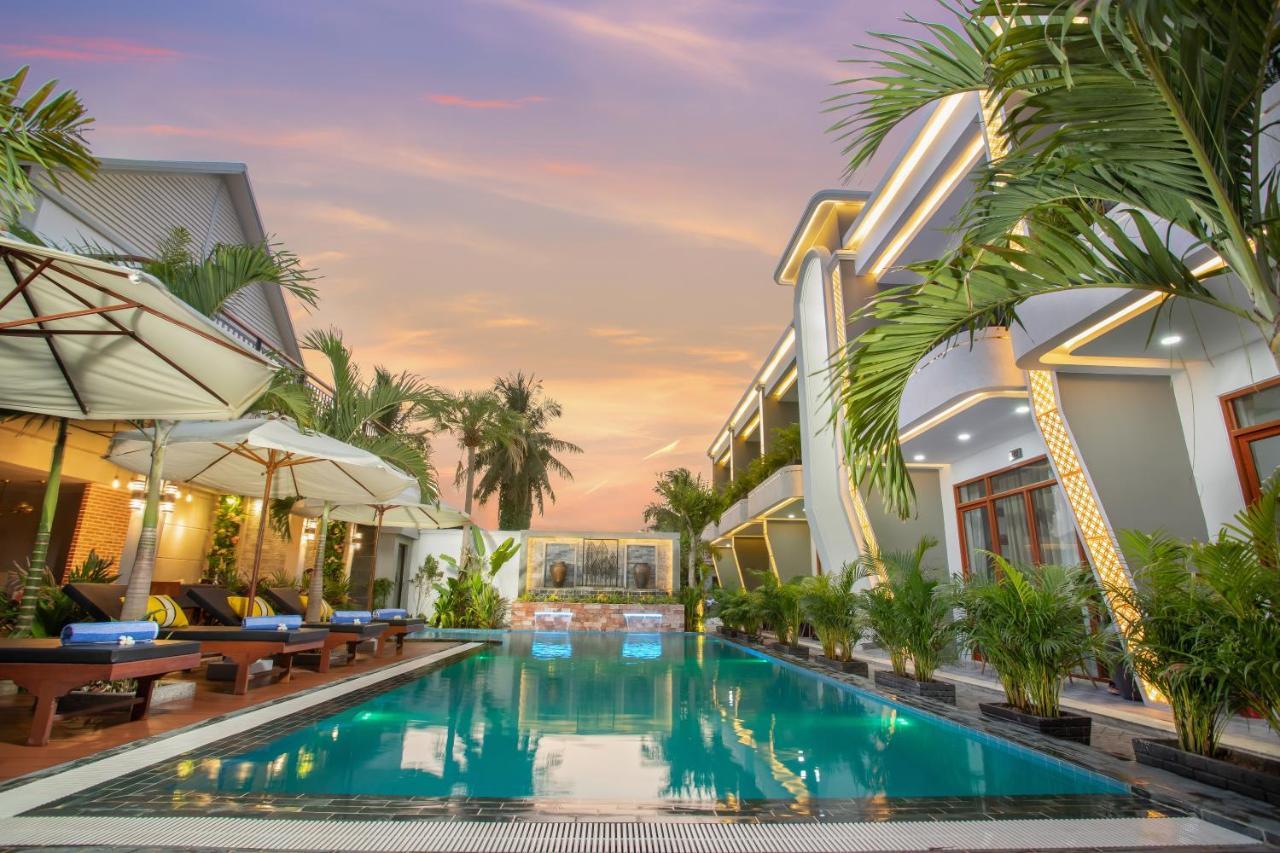 Готель Cambana La Riviere Boutique Баттамбанг Екстер'єр фото